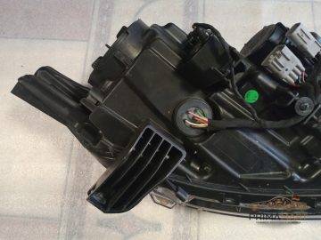Foto 9 von Frontscheinwerfer Mitsubishi 4BX158301C8 Links
