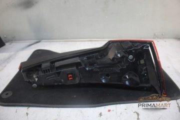Foto 4 von Rückleuchte Audi 80A945308 Rechts