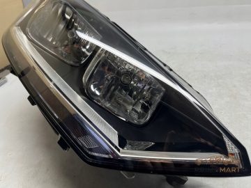 Foto 5 von Frontscheinwerfer Volkswagen 10B941006A Rechts