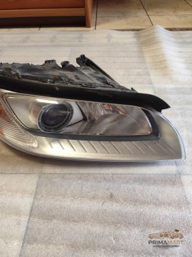 Foto 3 von Frontscheinwerfer Volvo 31214348 Rechts