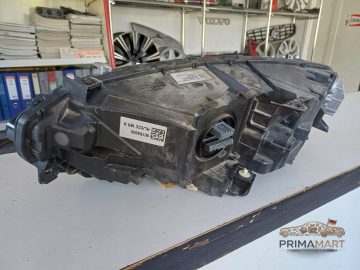Foto 8 von Frontscheinwerfer Volvo 31655151 Rechts