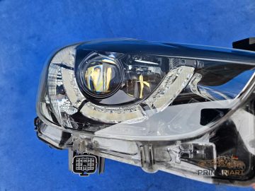 Foto 3 von Frontscheinwerfer Mazda Full LED D09K51030 Rechts