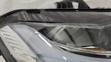 Foto 5 von Frontscheinwerfer Volvo 31656615 Rechts