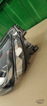 Foto 4 von Frontscheinwerfer Audi 8X0941005