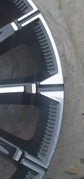 Foto 5 von Alufelge (18-19 Zoll) Renault 403002502R