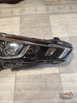 Foto 6 von Frontscheinwerfer Nissan 260105FA4A Rechts