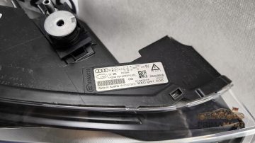 Foto 8 von Frontscheinwerfer Audi LED 8X0941006 Rechts