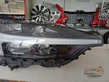Foto 4 von Frontscheinwerfer Volvo 32338977 Rechts