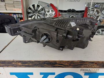 Foto 6 von Frontscheinwerfer Volvo 32338977 Rechts
