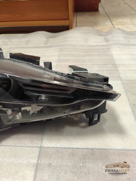 Foto 4 von Frontscheinwerfer Mazda KB8N51030 Rechts