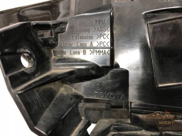 Foto 9 von Rückleuchte Toyota 8155102D30 Rechts
