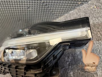 Foto 12 von Frontscheinwerfer Volvo 32404706 Rechts