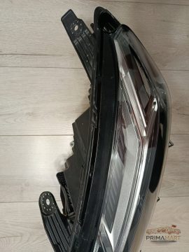 Foto 9 von Frontscheinwerfer Dacia LED 260606033R Links