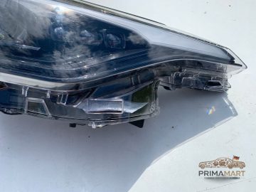 Foto 9 von Frontscheinwerfer Toyota Full LED 81110YP280 Rechts