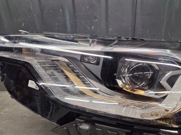 Foto 4 von Frontscheinwerfer BMW Full LED 5A03E37 Links