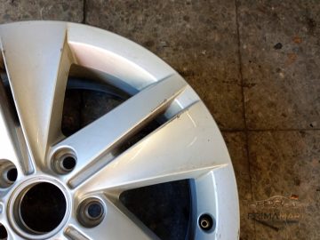 Foto 4 von Alufelge (16-17 Zoll) Volkswagen 5H0601025