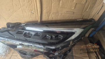 Foto 2 von Frontscheinwerfer Toyota 81150F4240 Links