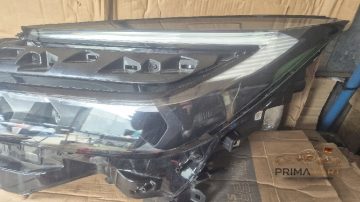 Foto 3 von Frontscheinwerfer Toyota 81150F4240 Links